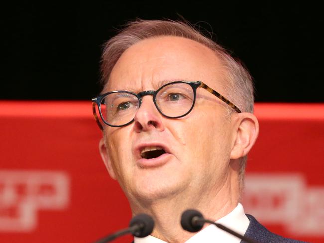 Anthony Albanese, leader of the Australian Labor Party talks during a Campaign Rally, Chermside, Sunday 3rd April 2022 - Photo Steve Pohlner