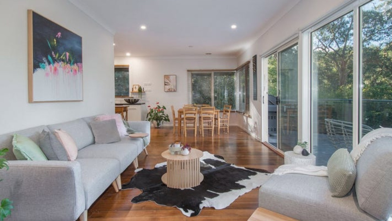 106 Alexander Ave, Upwey sold in May this year for $990,000