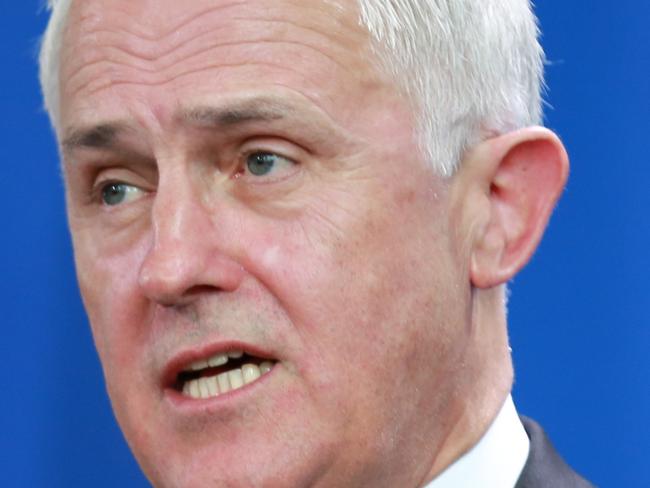 BUNDESKANZLERAMT, WILLY-BRANDT-STRASSE 1, BERLIN, GERMANY - 2015/11/13: Australian Prime Minister Malcolm Turnbull in the press conference at the Federal Chancellery. It is the first time of The Prime Minister to visit the Federal Chancellery for the bilateral relations, regional and global issues. (Photo by Simone Kuhlmey/Pacific Press/LightRocket via Getty Images)