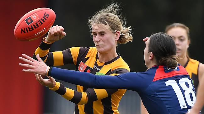 MELBOURNE, AUSTRALIA – AUGUST 19: Greta Bodey of the Hawks handpasses the ball during the 2023 AFLW practice match between the Melbourne Demons and the Hawthorn Hawks at Casey Fields on August 19, 2023 in Melbourne, Australia. (Photo by Felicity Elliott/AFL Photos via Getty Images)