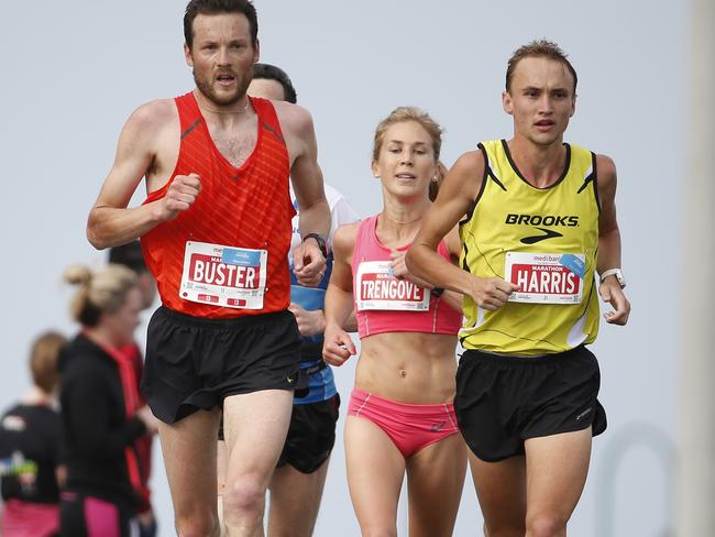 Jess Trengove keeps up a hot pace during the recent Melbourne Marathon.