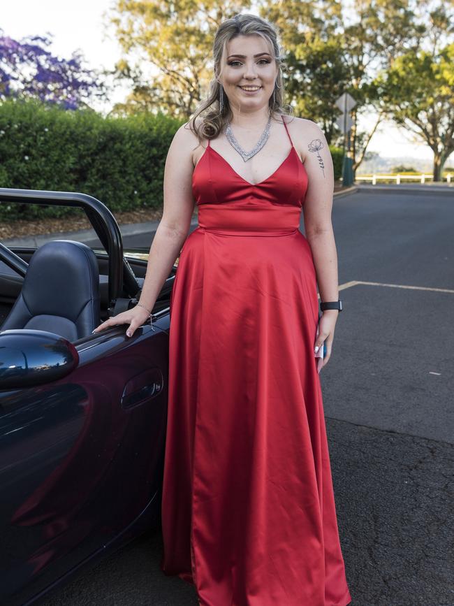 Katelyn Wallis at Centenary Heights State High School formal at Picnic Point, Friday, November 20, 2020. Picture: Kevin Farmer