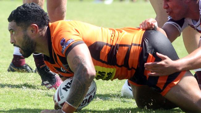 Sione Katoa scoring for Southport. Picture by Richard Gosling