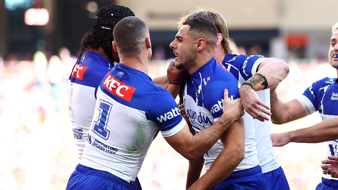 NRL Live: Bulldogs cruising as Titans lose playmaker early