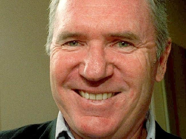 11 Jun 2003 Allan Border enjoys a glass of beer at Restaurant Two PicBob/Fenney headshot smiling