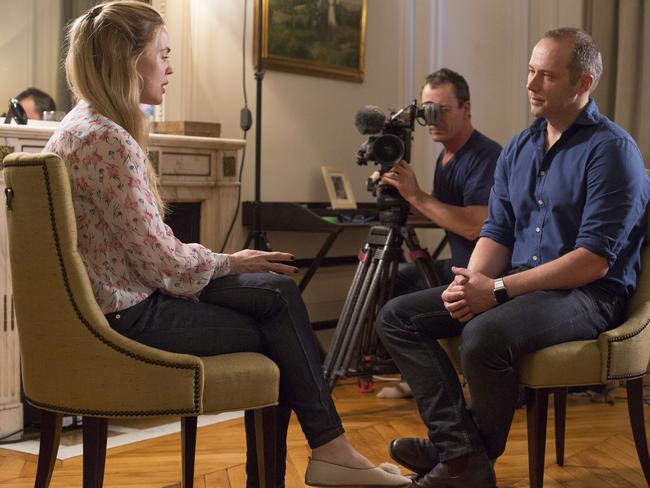 Melissa George talks with Steve Pennell. Picture: Sunday Night