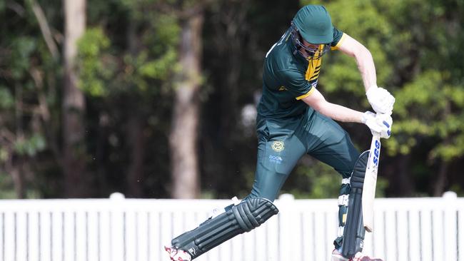 Benji Floros with his head over the ball last season. (AAP Image/Renae Droop)