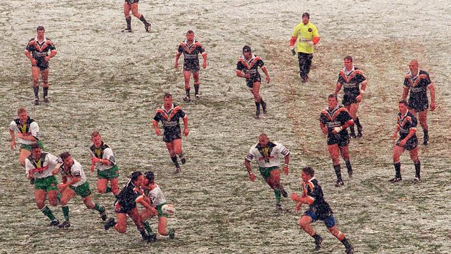 The Raiders facing West Tigers in the snow back in 2000.