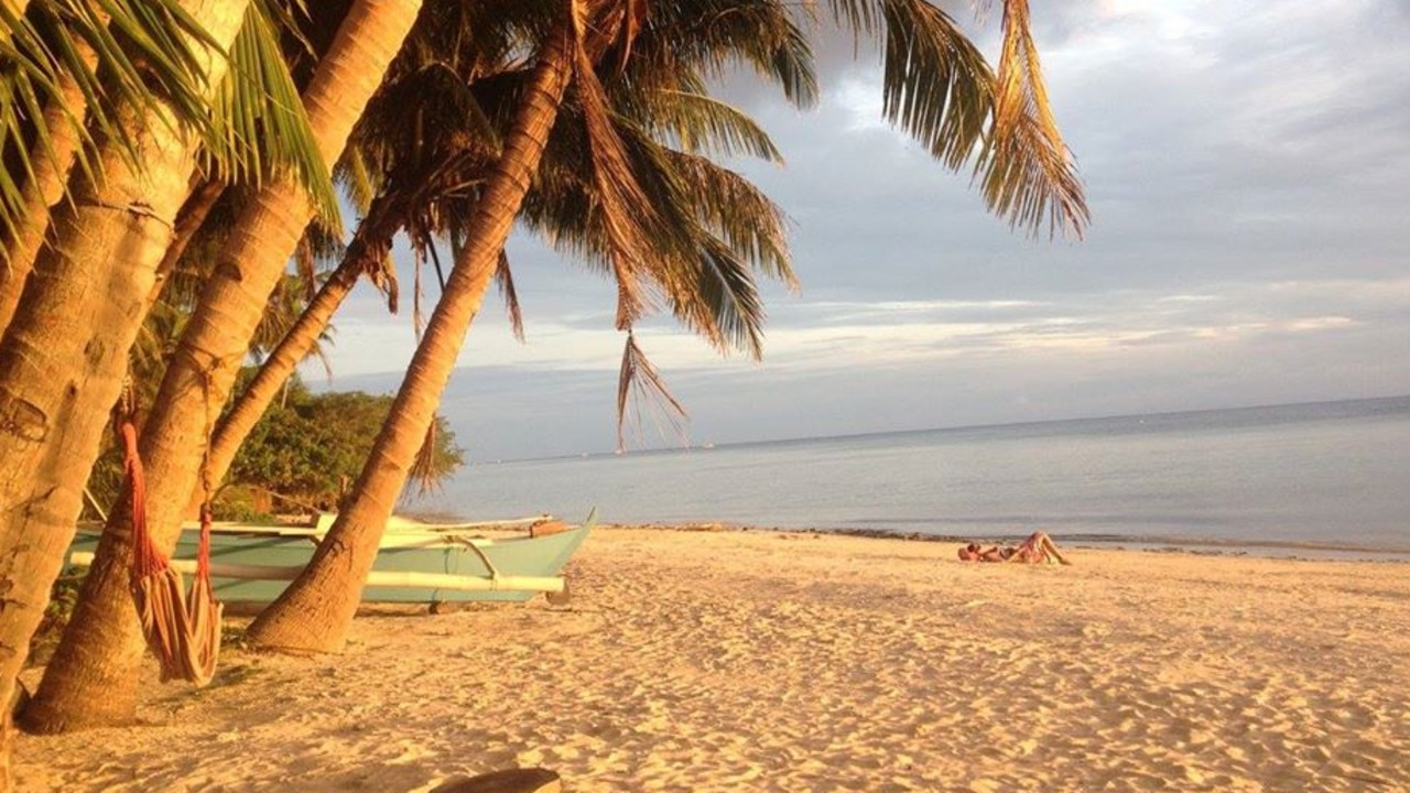 Philippines holiday: I was invited to karaoke behind a supermarket ...