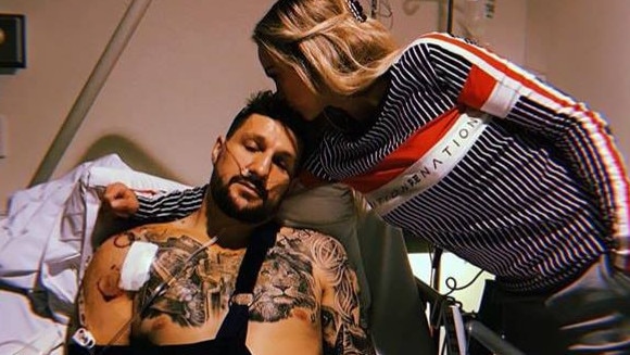 Gareth Widdop recovering in hospital after shoulder surgery. Picture: Instagram<br/>