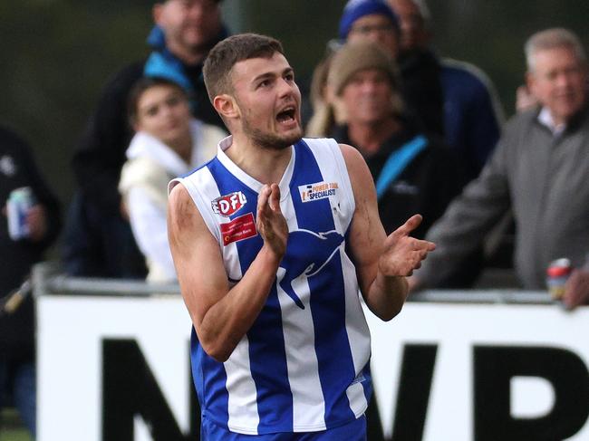 EDFL footy: Oak Park v Northern Saints: Mitchell Robinson of Oak Park on Saturday 13th of August, 2022 in Oak Park, Victoria, Australia.Photo: Hamish Blair