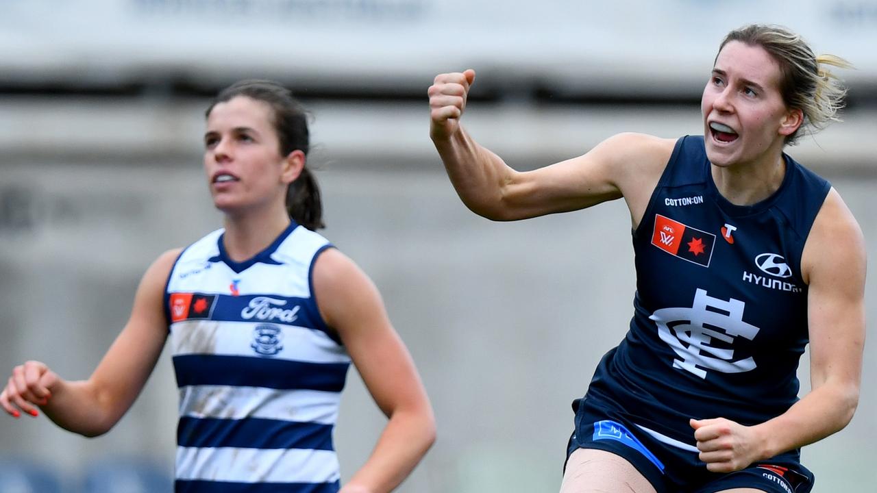 Mimi Hill kicks a goal for Carlton. Picture: Josh Chadwick/AFL Photos/via Getty Images.