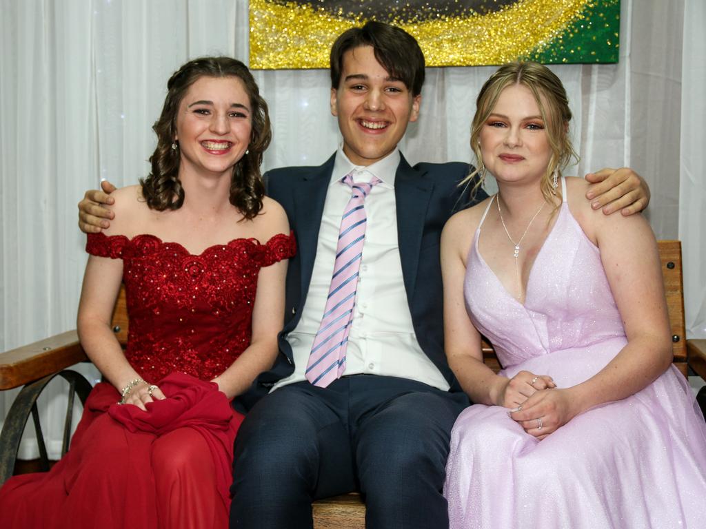 Nanango State High School senior formal 2021 | The Courier Mail