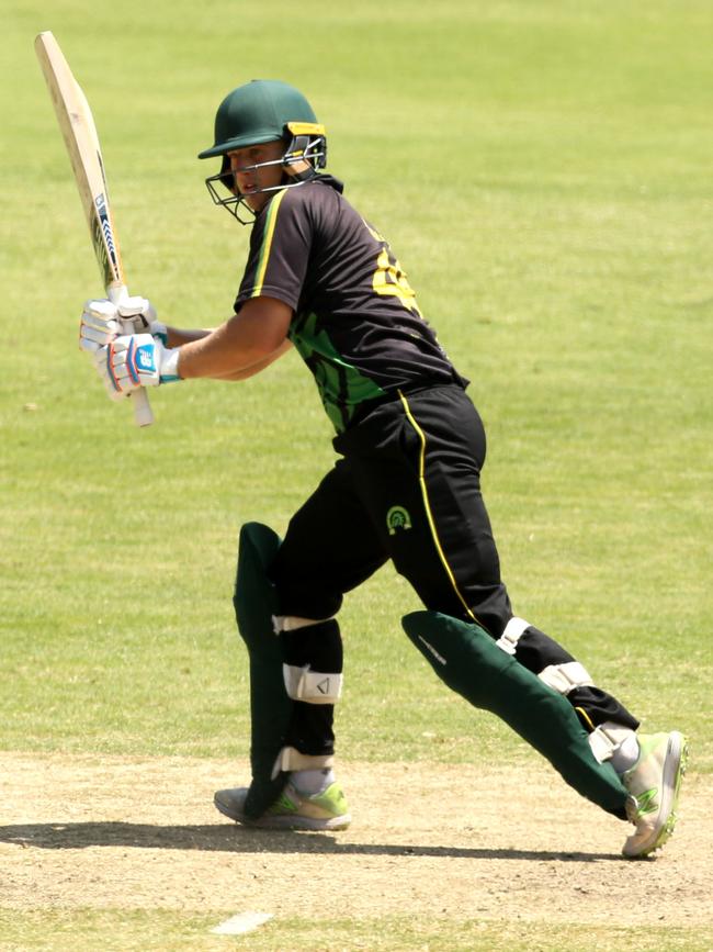 VSDCA: Box Hill batsman Blake Nikolic. Picture: Stuart Milligan