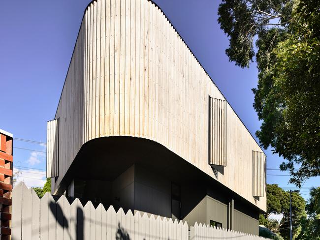 The “prow” of the Triangle House in Toorak. The house was short-listed for the Victorian Architecture Awards. Photo: Derek Swalwell