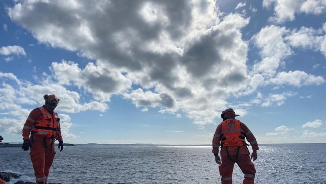 The men are reportedly experienced fishermen. Picture: NSW SES Shellharbour City Unit