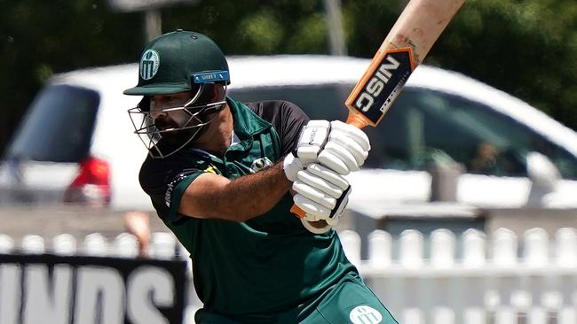 Shupinder Taggar in action for Craigieburn.