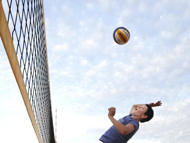 Benjamin Schickinger practises at Coogee Beach. Picture: Jennifer Soo