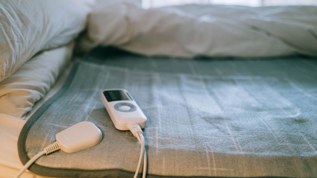 Reduce your heating bills while staying toasty this winter, with our roundup of the best electric blankets. Picture: Chalffy/iStock.