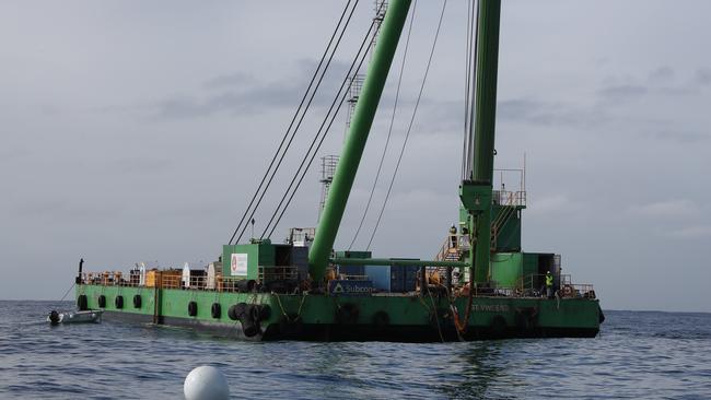 The installation of the new Gold Coast dive site. Picture Glenn Hampson