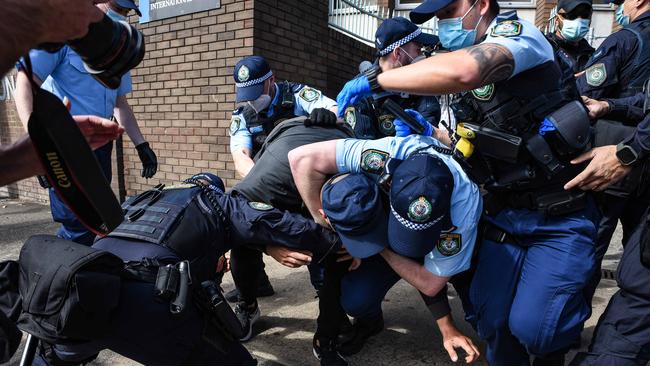 Police clash with protesters near Victoria Park. Picture: NCA NewsWire / Flavio Brancaleone