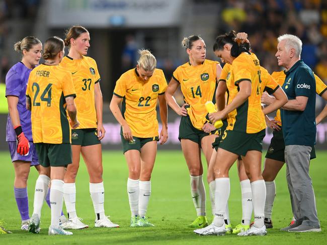 GOLD COAST, AUSTRALIA - DECEMBER 01: Tom Sermanni, Interim Head Coach of Australia talks to his players during the International Friendly match between the Matildas and Brazil at Cbus Super Stadium on December 01, 2024 in Gold Coast, Australia. (Photo by Matt Roberts/Getty Images)