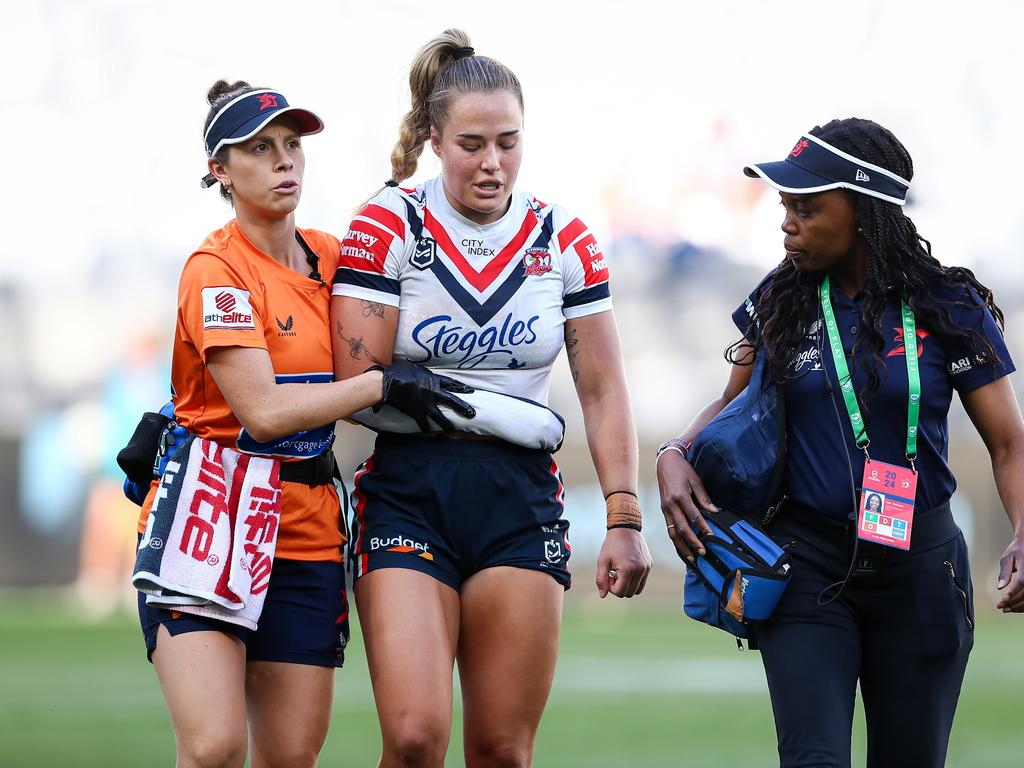 Kelly suffered a dislocated elbow less than a fortnight ago. But that hasn’t stopped her from leading her side to the NRLW grand final. Picture: NRL Imagery