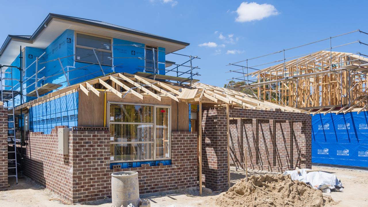 IBAC charges four more in building corruption probe