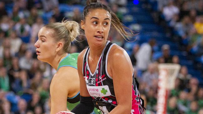 Maria Folau in action for the Thunderbirds. Folau is one of the world’s leading netball shooters.