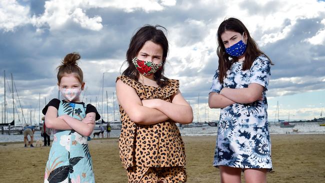 The mask rule has been recommended for primary school students but is not mandatory. Picture: Nicki Connolly