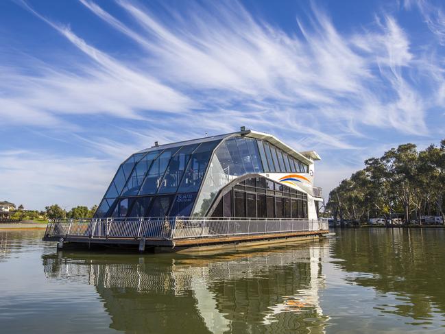 The pride of the All Seasons Houseboats fleet.