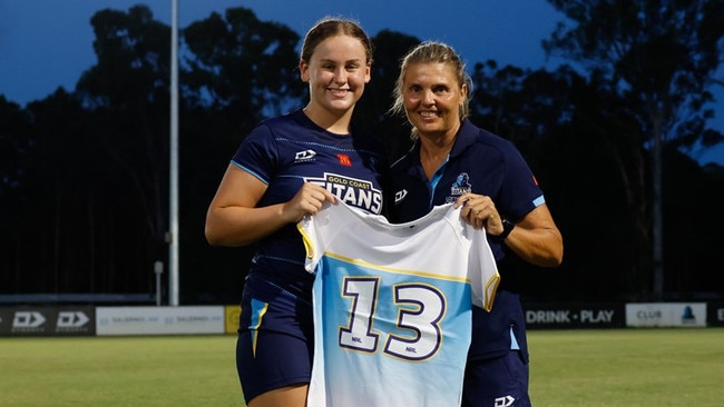 Sienna Trew with Titans coach Karyn Murphy: Image https://www.titans.com.au/news