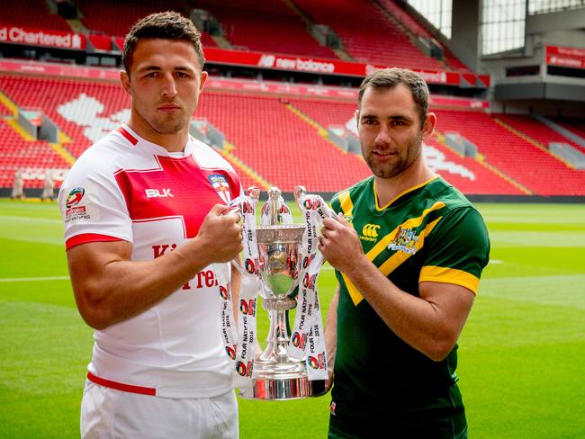 Cameron Smith (R) and Sam Burgess will lead their teams out onto a packed London Olympic Stadium.