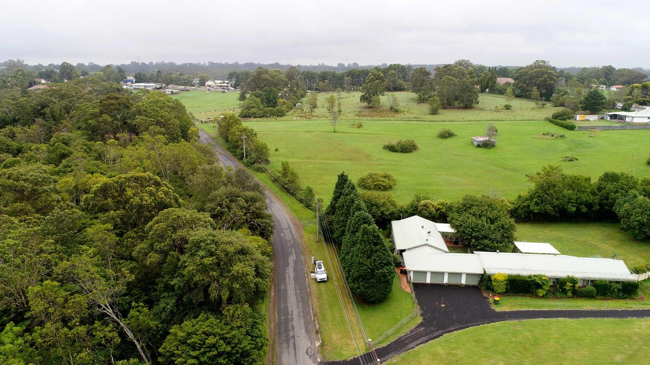 Derriwong Road in Dural near where a caravan was found that apparently contained explosives and antisemitic material. Picture: NewsWire / Damian Shaw