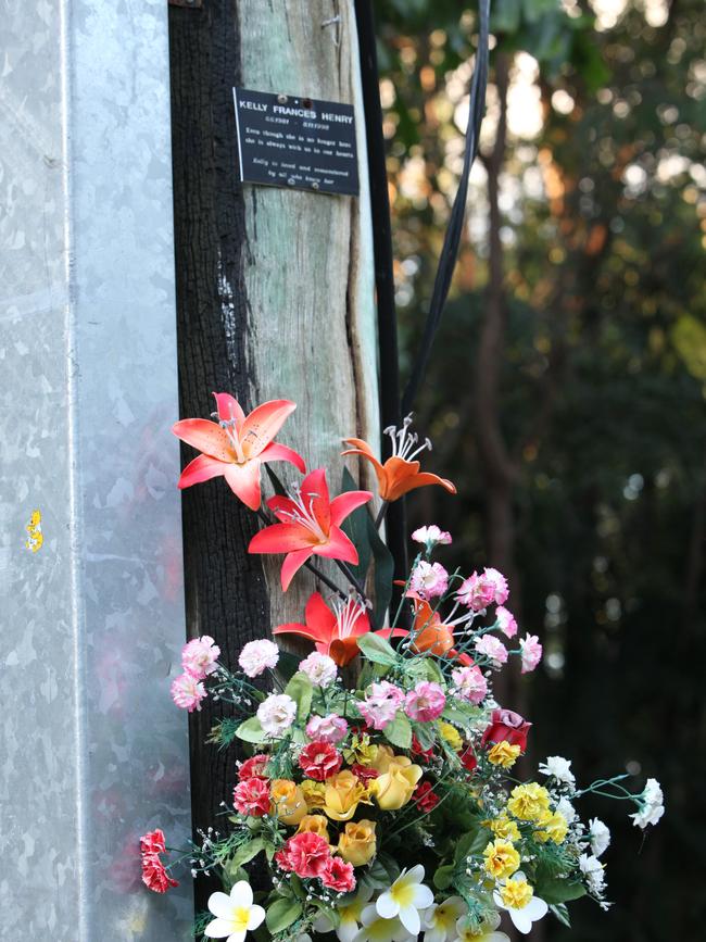 Car crash victim Kelly Henry's memorial at Barokee Drive, Tanah Merah. Pic Jono Searle