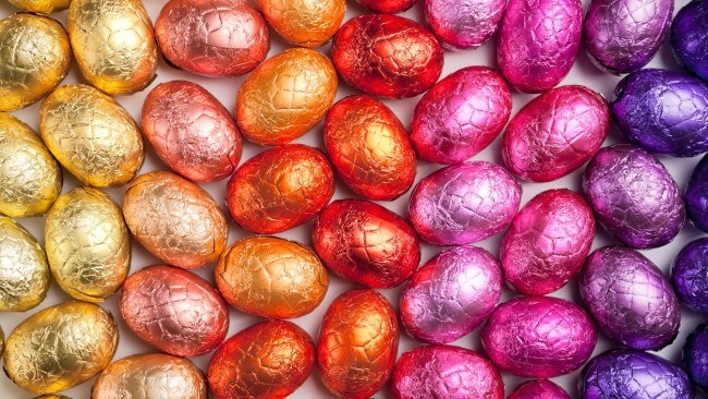 Healthy eating at Easter: The 5 different ways people eat Easter eggs ...