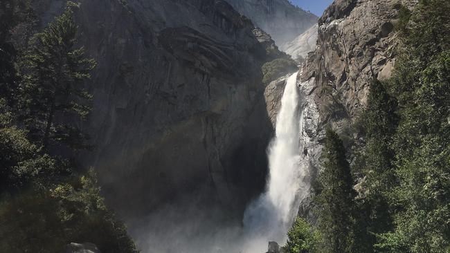 The 100-metre Vernal Fall, as seen from the Mist Trail.