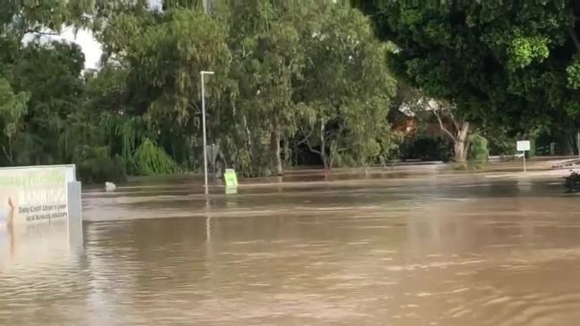 Floodwaters in Dalby as Myall Creek continues to rise