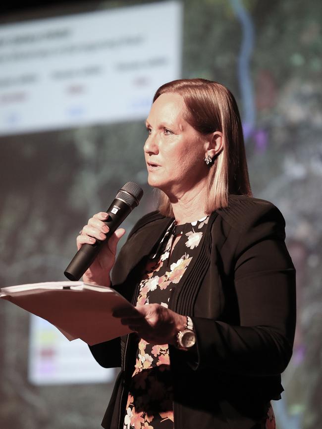 Wollondilly Mayor Judy Hannan speaks at a M9 community forum. Picture: Carmela Roche