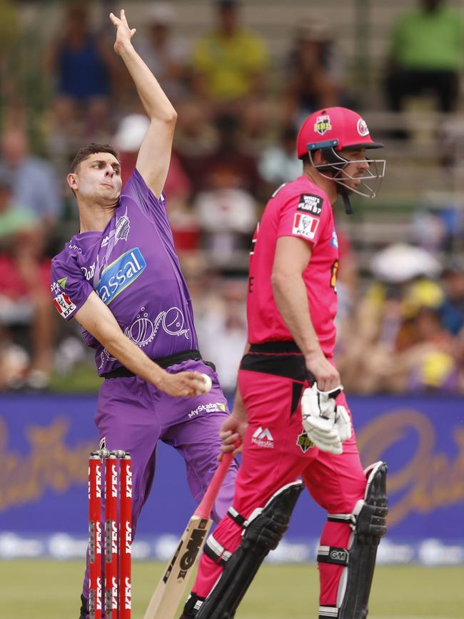 Simon Milenko bowls during BBL match between the Hobart Hurricanes and the Sydney Sixers at Traeger Park. Picture: DARRIAN TRAYNOR/GETTY IMAGES