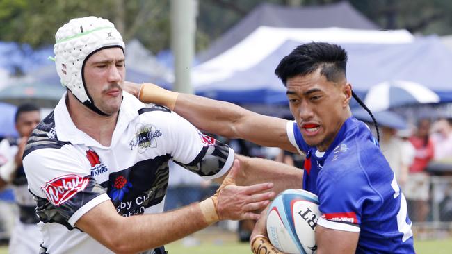 L to R: Nicholas Bett for Barbarians and Na'oia'ehanisi Tofaeono for NSW Samoa.  U18 Boys NSW Samoa v Barbarians. 2024 Pasifiika Cup at Whalan Reserve. Picture: John Appleyard