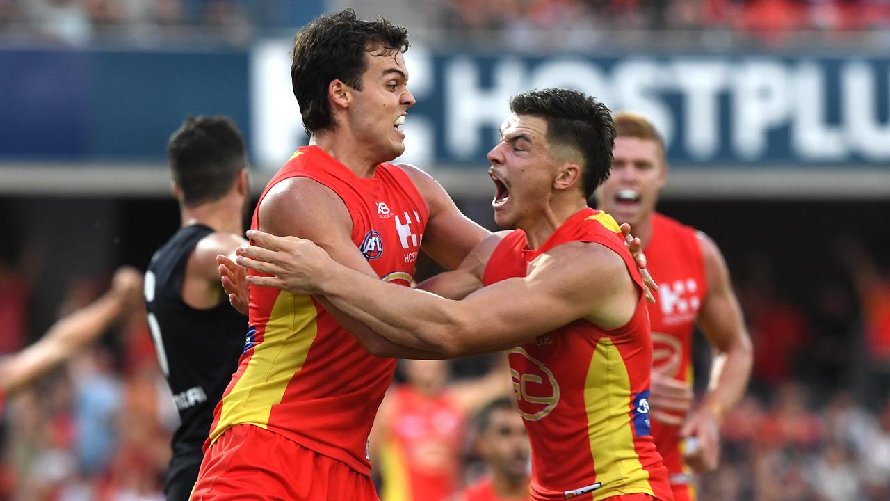 Jack Bowes (left) kicked the match winning goal. Photo: AAP Image/Dave Hunt
