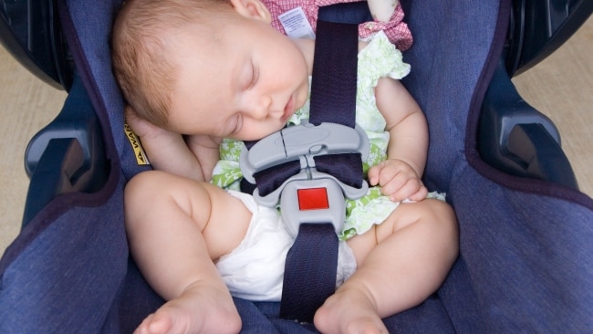 Inclined sleep store positioner for baby