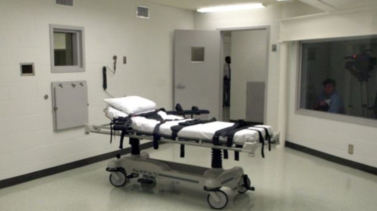 Pipe bomber Moody died in this lethal injection chamber at Holman Correctional Facility in Alabama in April.