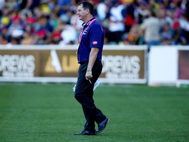 Ross Lyon’s Fremantle Dockers have slumped to 0-6. Picture: Sarah Reed