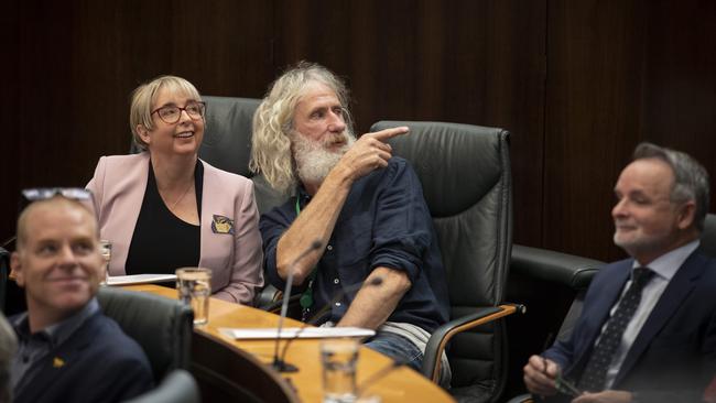 Return of state parliament for the first sitting day since the state election, speaker Michelle O'Byrne MP and Craig Garland MP. Picture: Chris Kidd