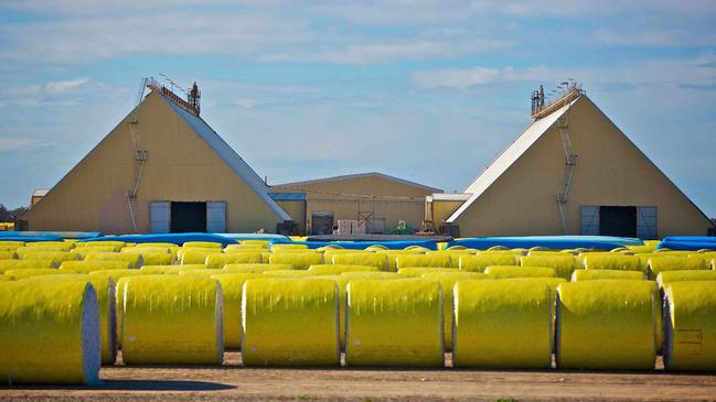 Namoi Cotton operates 10 cotton gins at nine sites across NSW and Queensland. It is also involved in a joint venture with the Wathagar Ginning Company, with a cotton gin located in the Gwydir Valley (NSW).