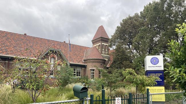 Caulfield Primary School on Glenhuntly Rd in Caulfield South is a classic bellwether voting booth. Ahead of the 2022 federal election between Scott Morrison and Anthony Albanese, we asked voters what their key concerns were. ​