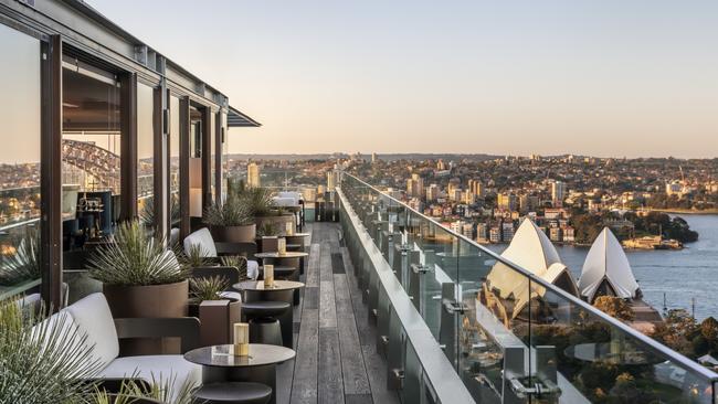 Spectacular views of Sydney Harbour from Aster Bar at InterContinental Sydney.