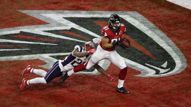 Austin Hooper reels in a touchdown pass for the Falcons. Picture: Getty